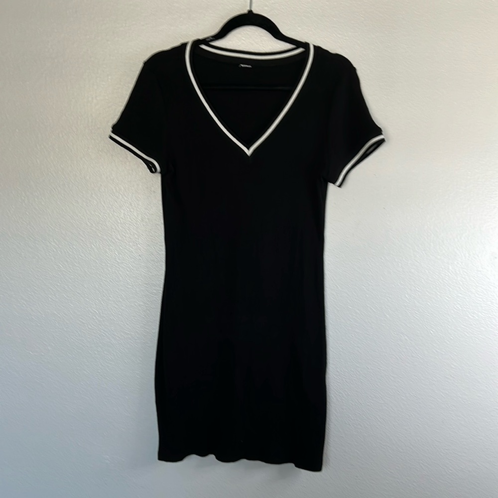 EUC Black Ribbed V Neck Short Sleeved Mini Dress sz M/L